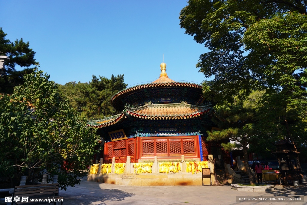 潭柘寺内