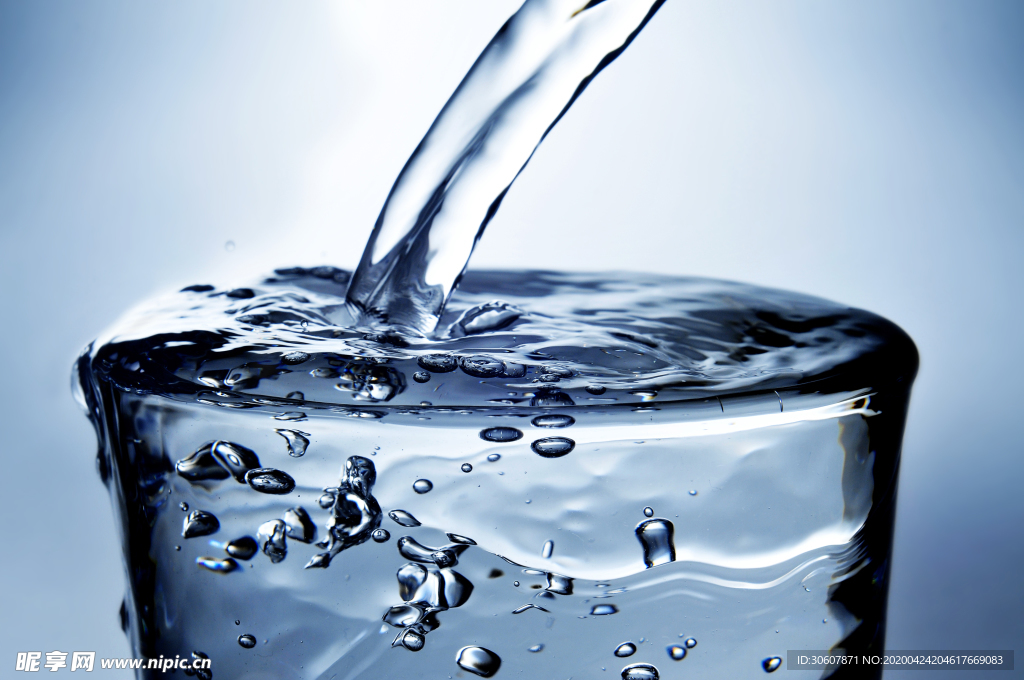 水