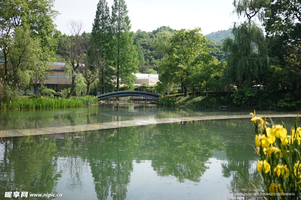 小桥流水人家