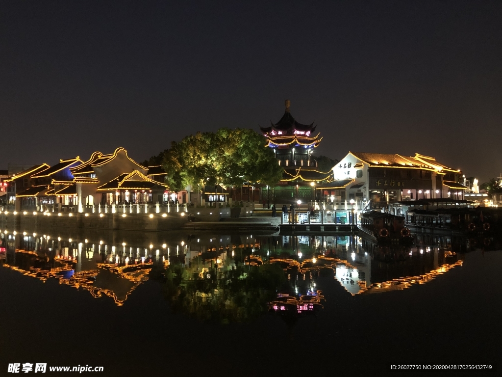 苏州山塘街夜景