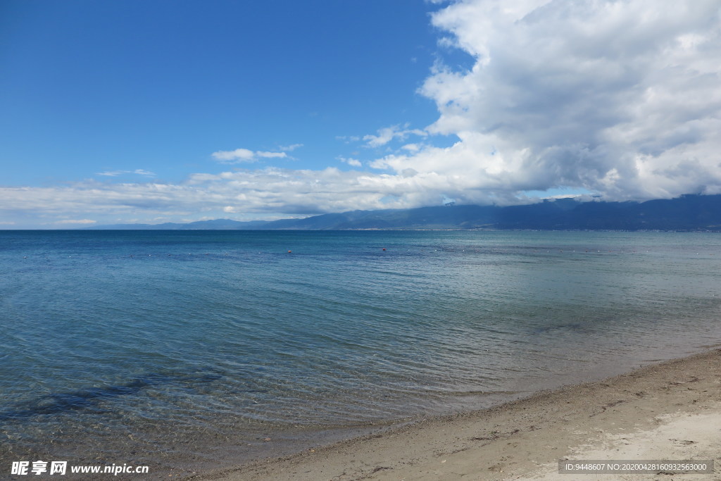 蔚蓝大海风光图片