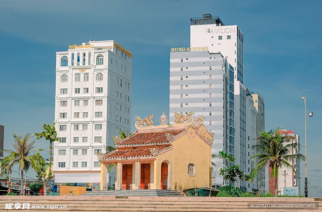 高楼与寺庙