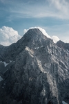 白云山峰