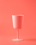 粉色酒杯