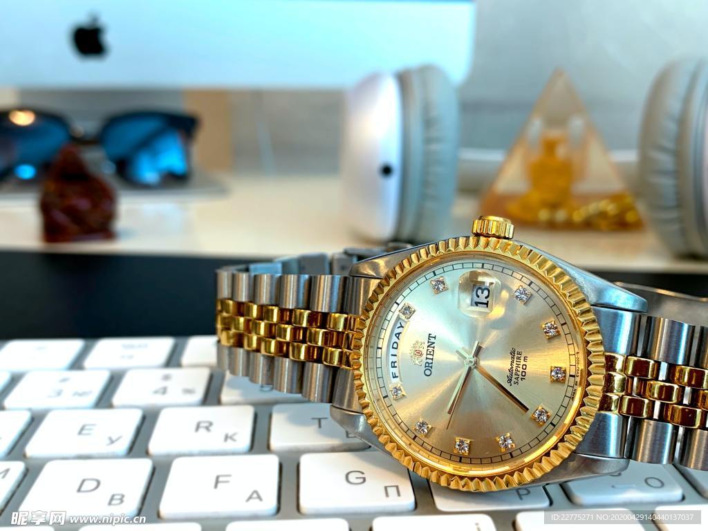 金手表