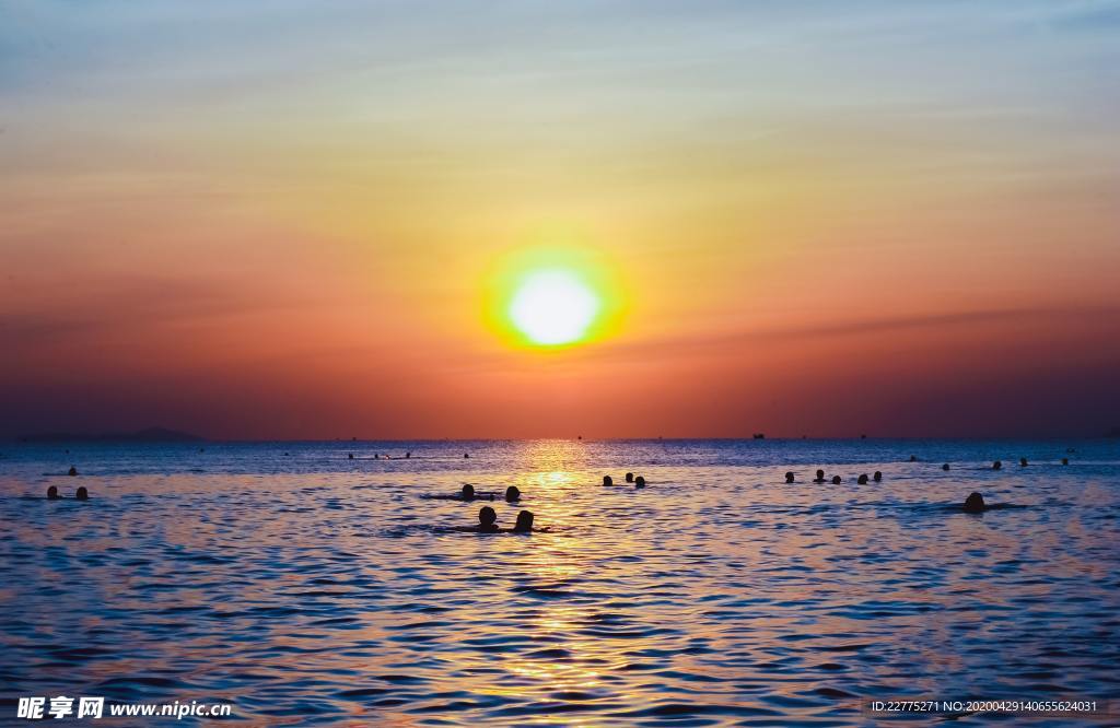夕阳海岸