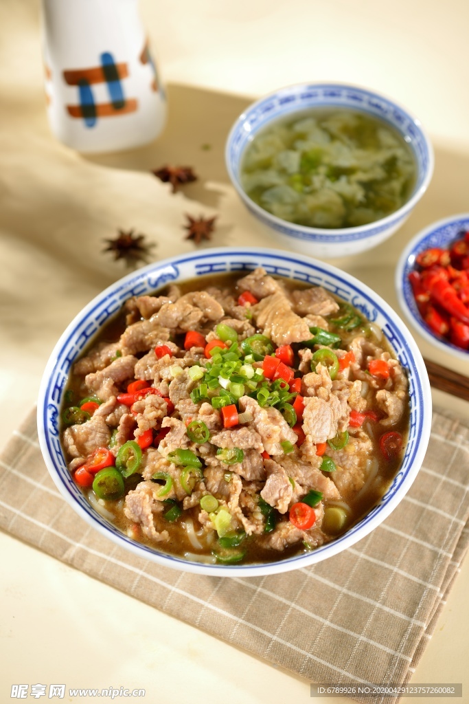 双椒瘦肉汤粉