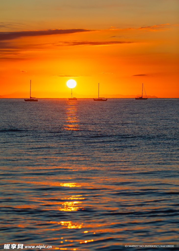 海上落日夕阳风景图片