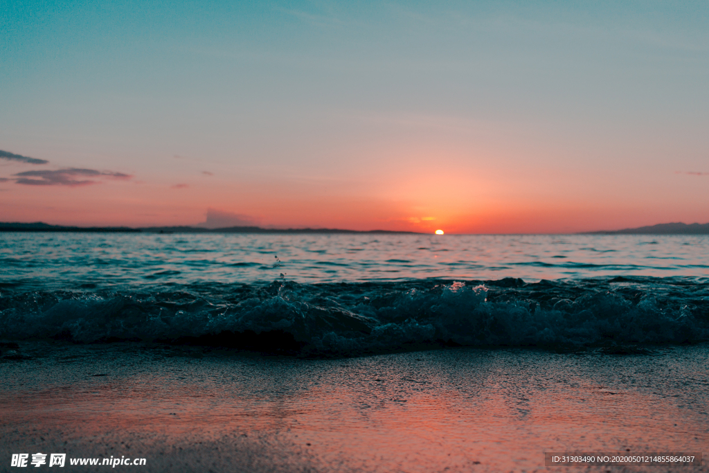 海中夕阳