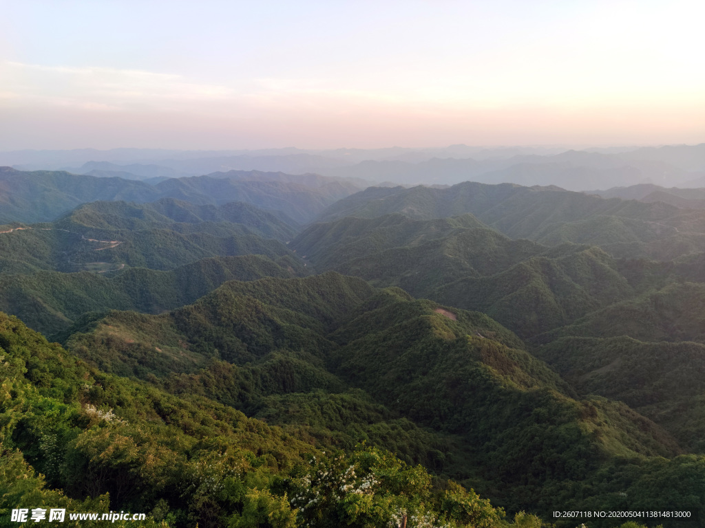 文碧峰秦岭山脉