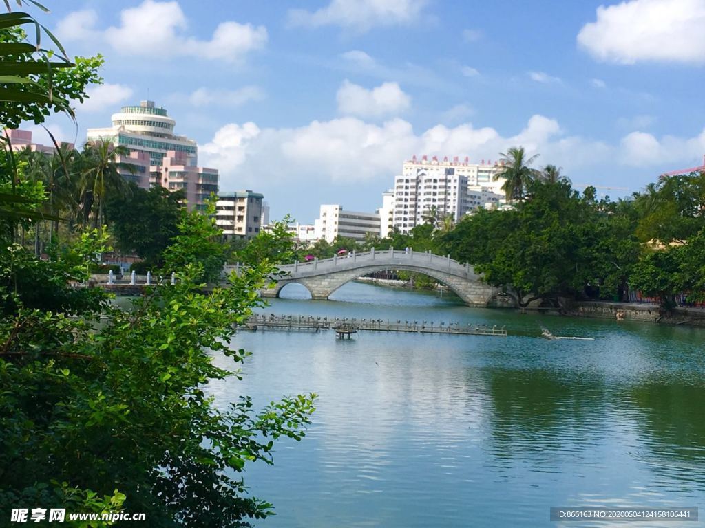 海口公园东湖