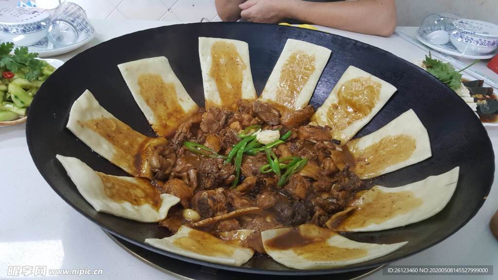 地锅鸡