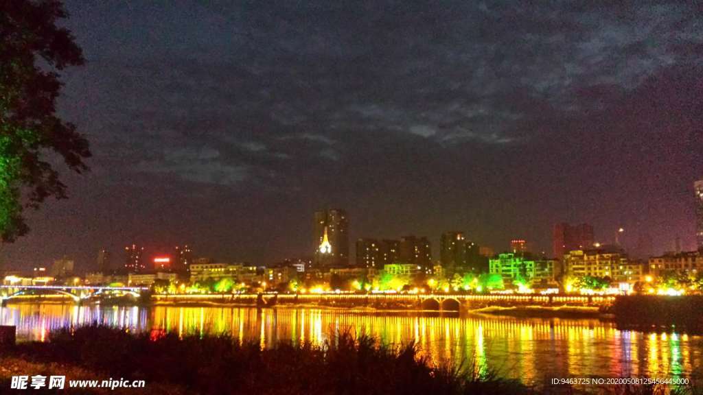 乐山夜景