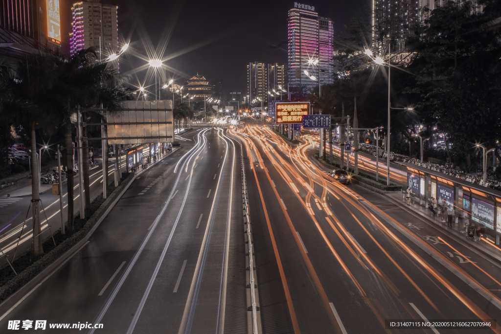 夜景车流