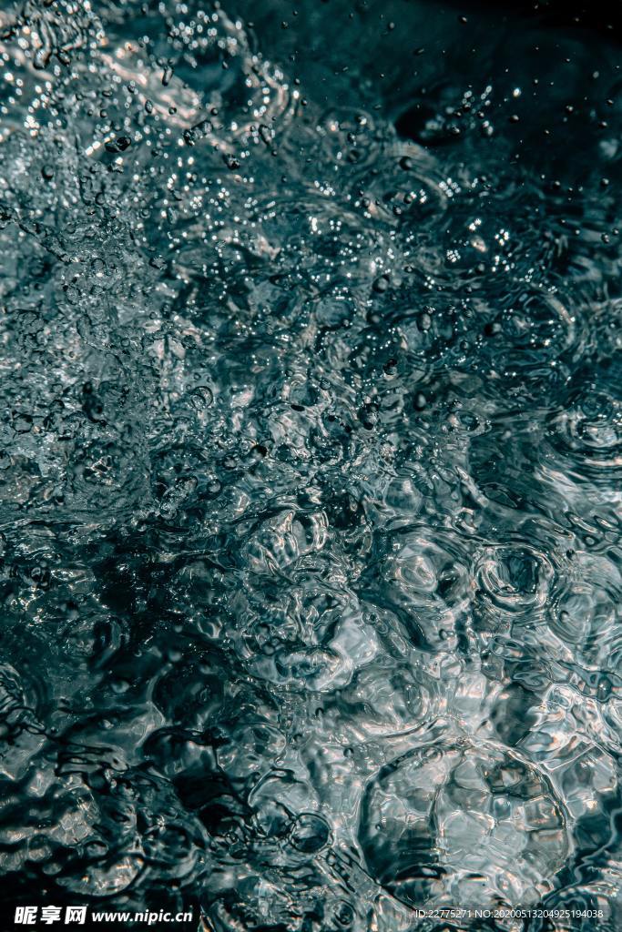 水花海浪
