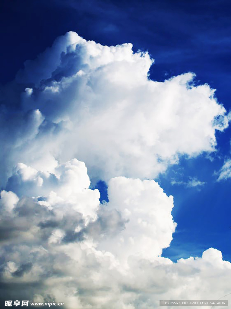 蓝天白云