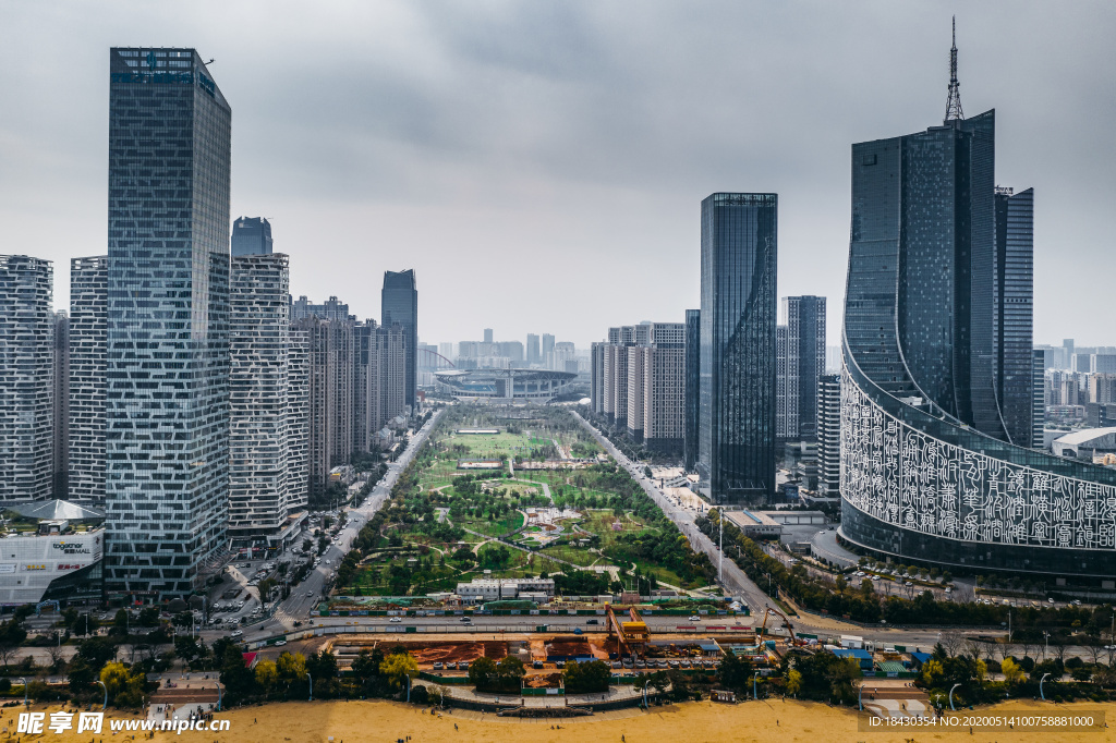 美丽天鹅湖