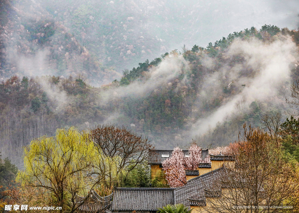 山间古寺