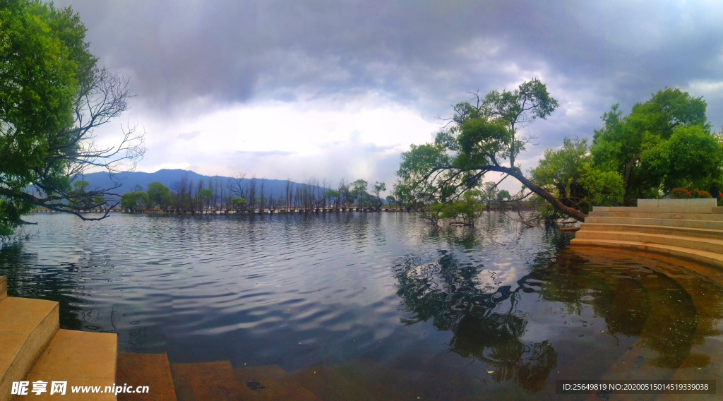 黄龙潭湿地公园