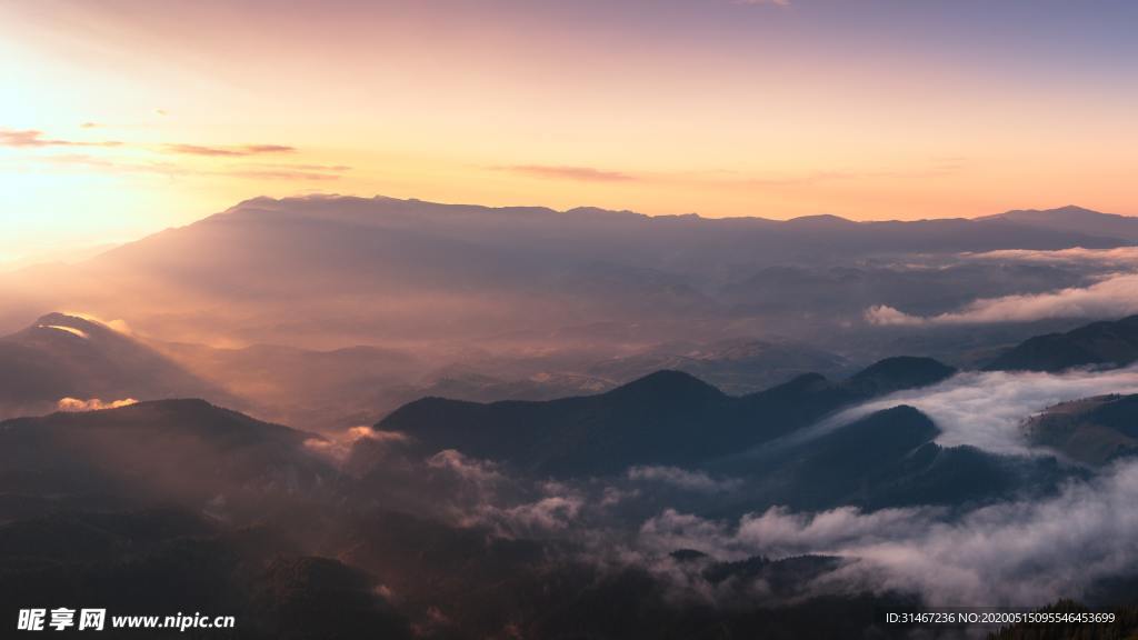 天空 晚霞 山水