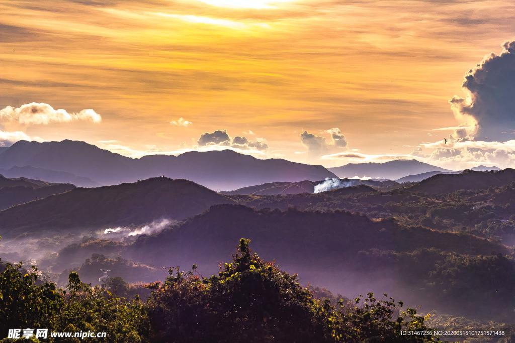 天空 晚霞 山水