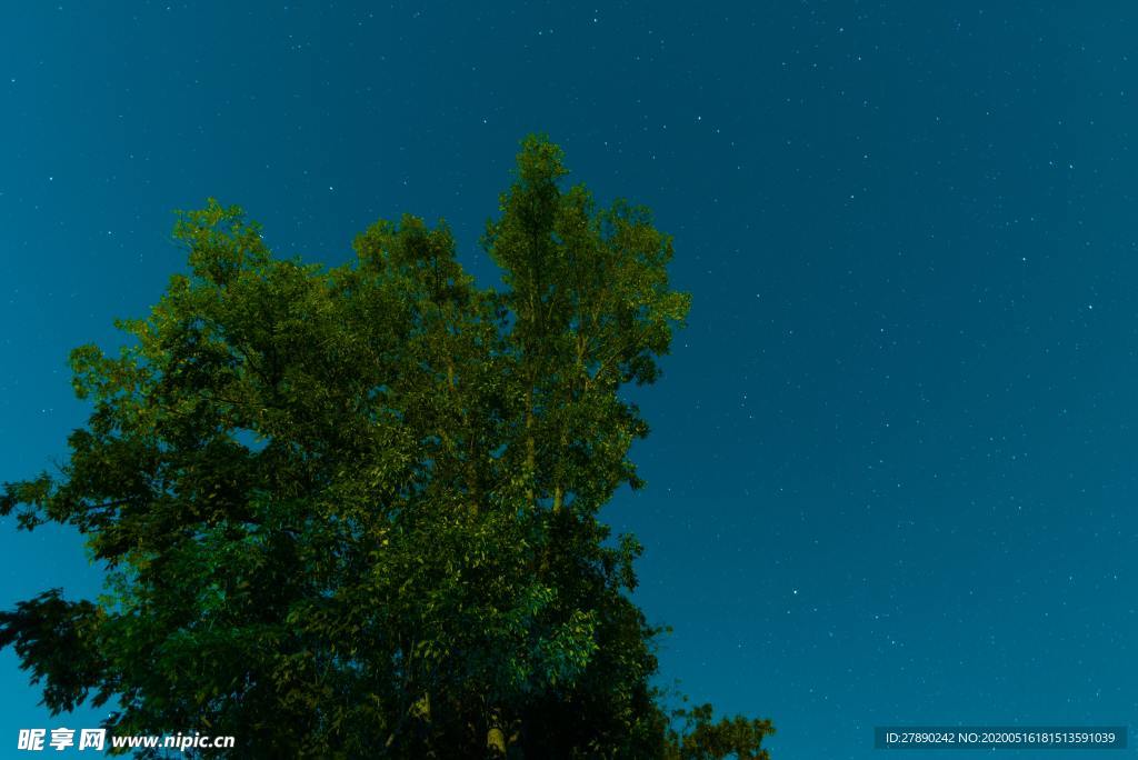 夜空