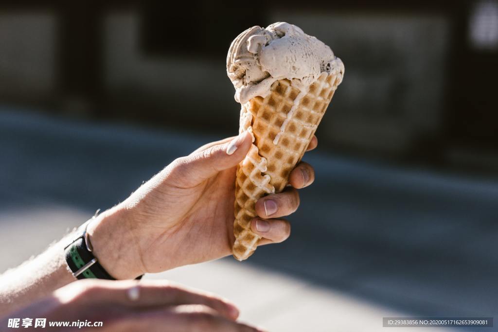冰淇淋 冰激凌 雪糕球 甜品