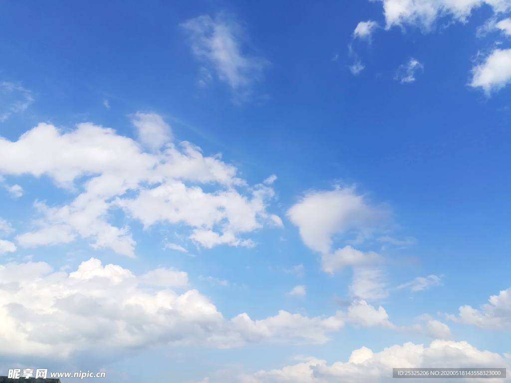 蓝天白云