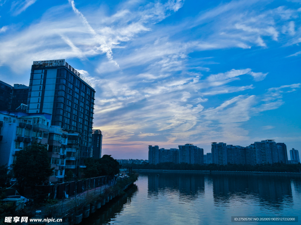 城市建筑天空