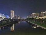 水畔都市夜景