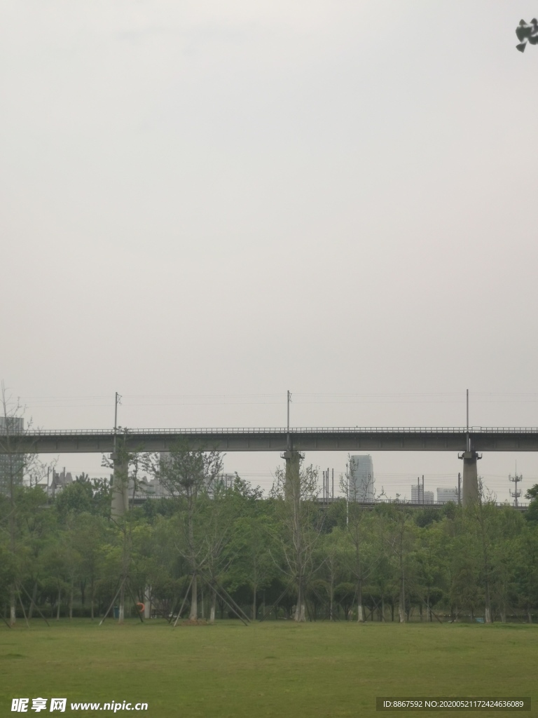 公园高架桥