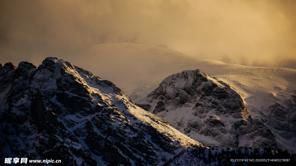 雪山