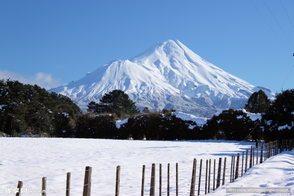 雪山