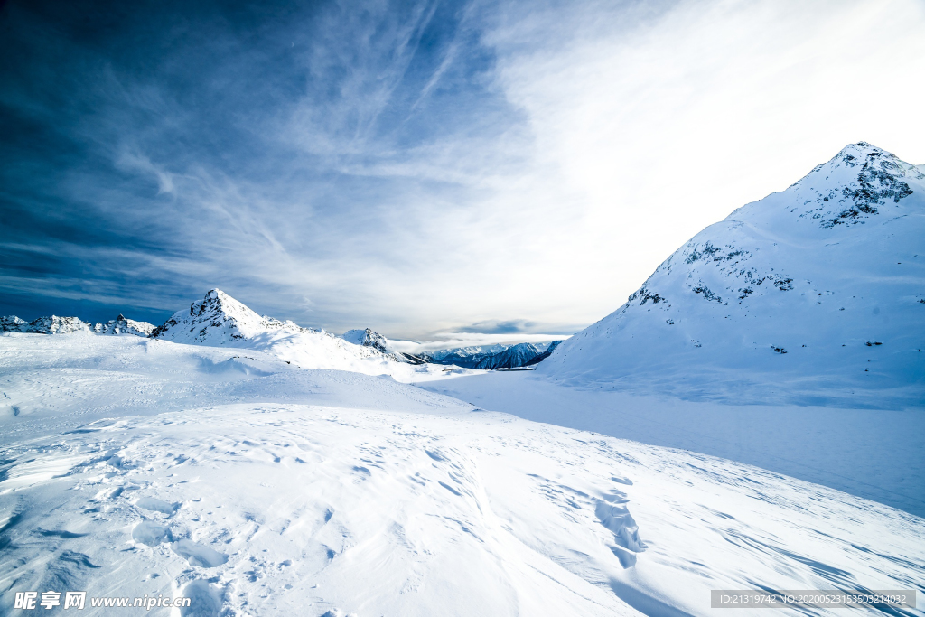 雪山美景