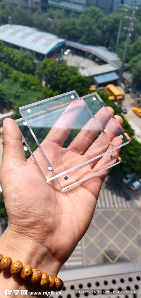 强磁亚克力拍照展示