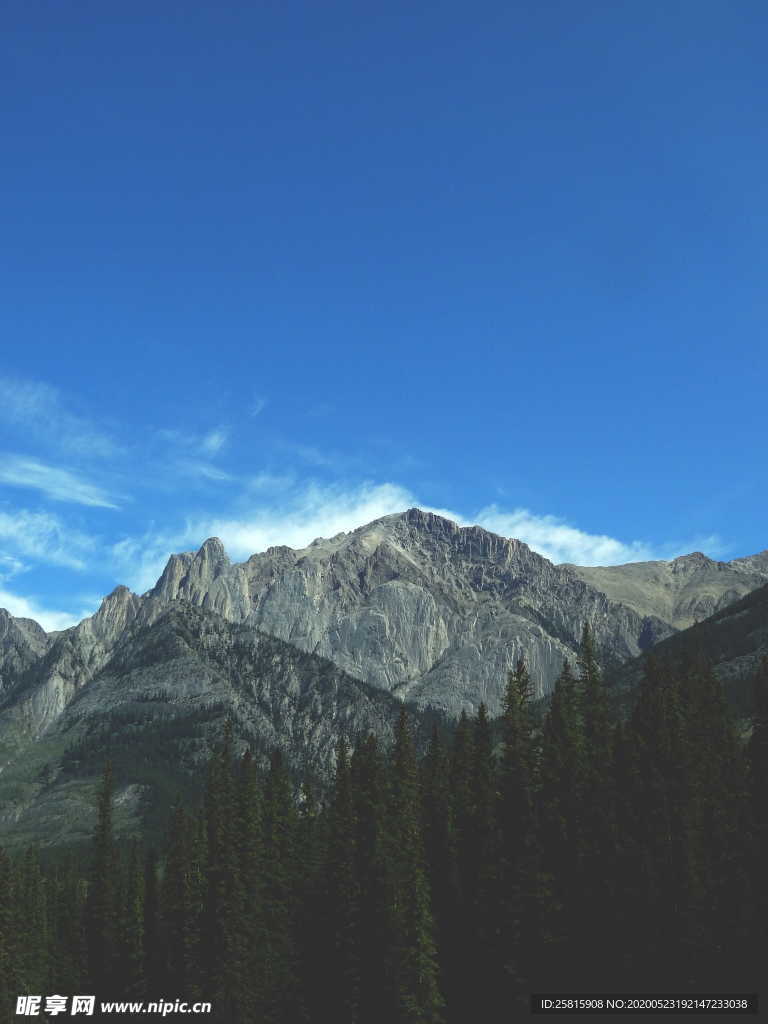 阿尔卑斯山风景图片