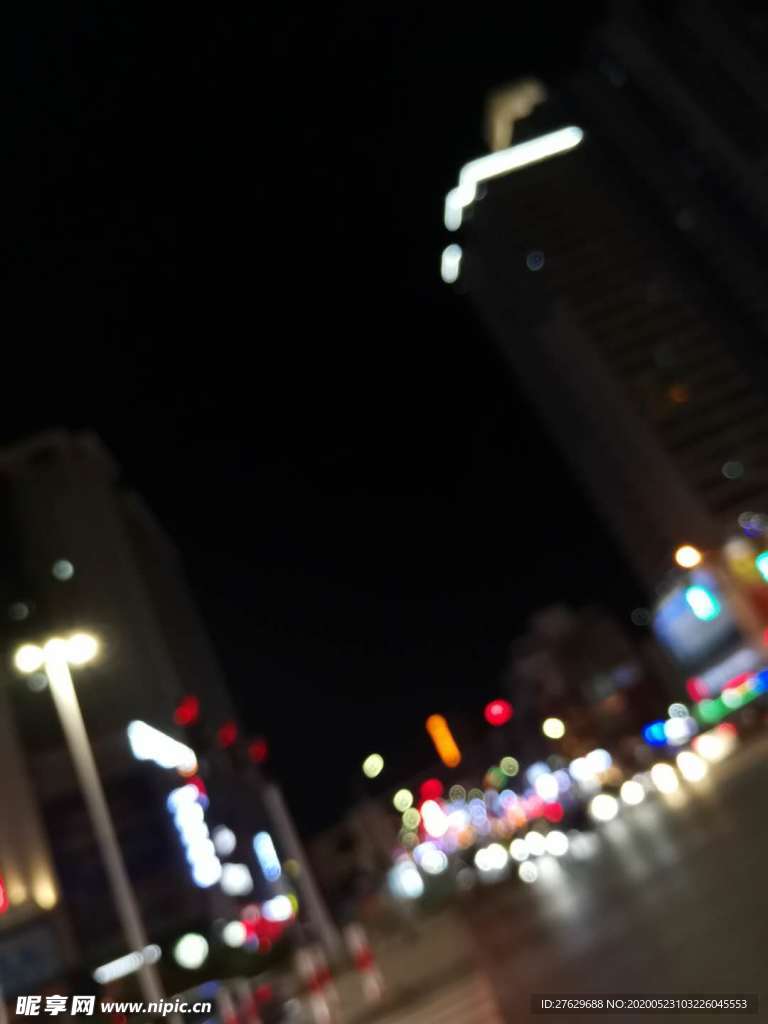 夜晚霓虹灯