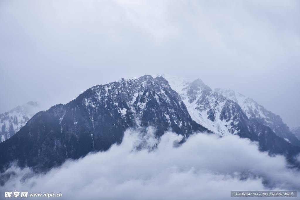 山峰