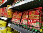 超市里的火腿肠