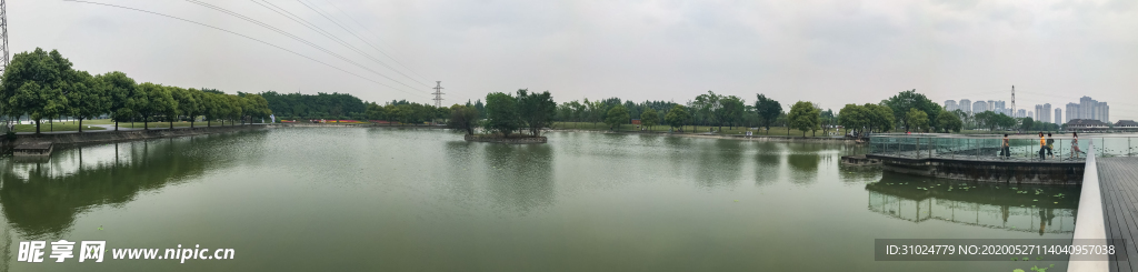 公园湖