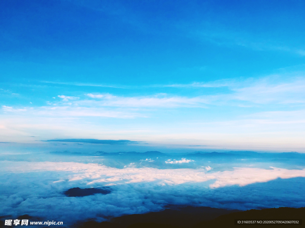 天空背景