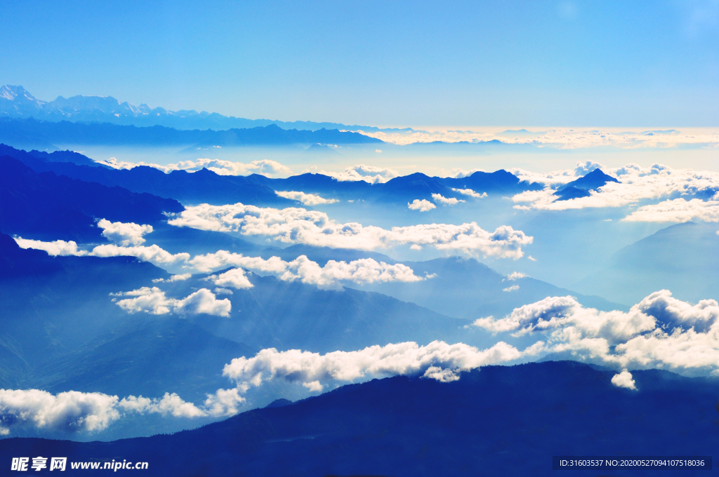 天空背景