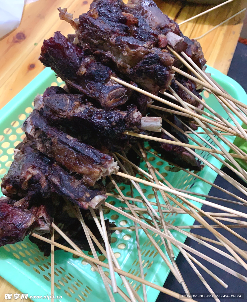 肉  腊肉  烤肉