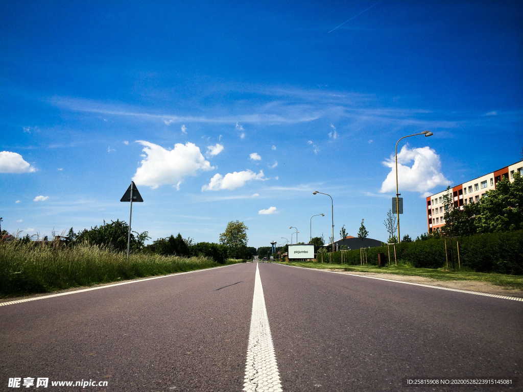 公路山路小径小道图片