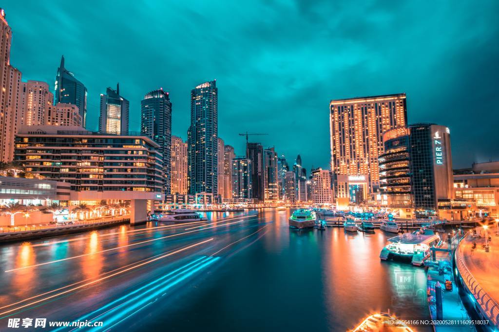 城市街道大楼建筑夜晚背景素材