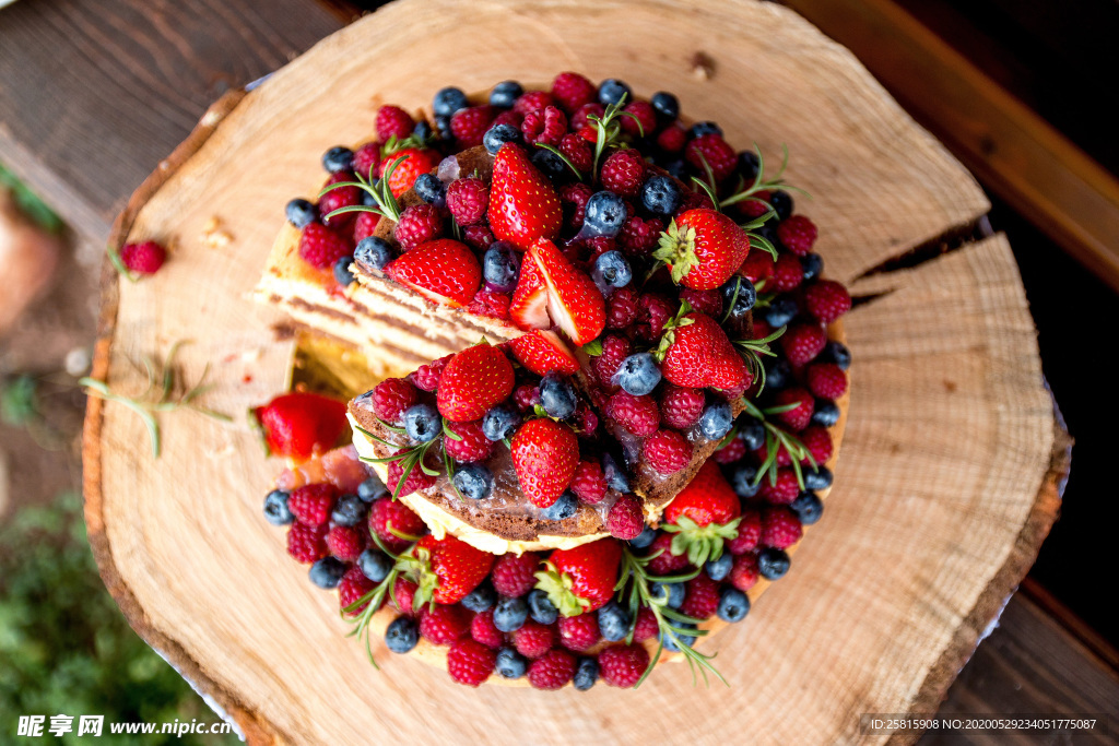 草莓蛋糕水果蛋糕图片