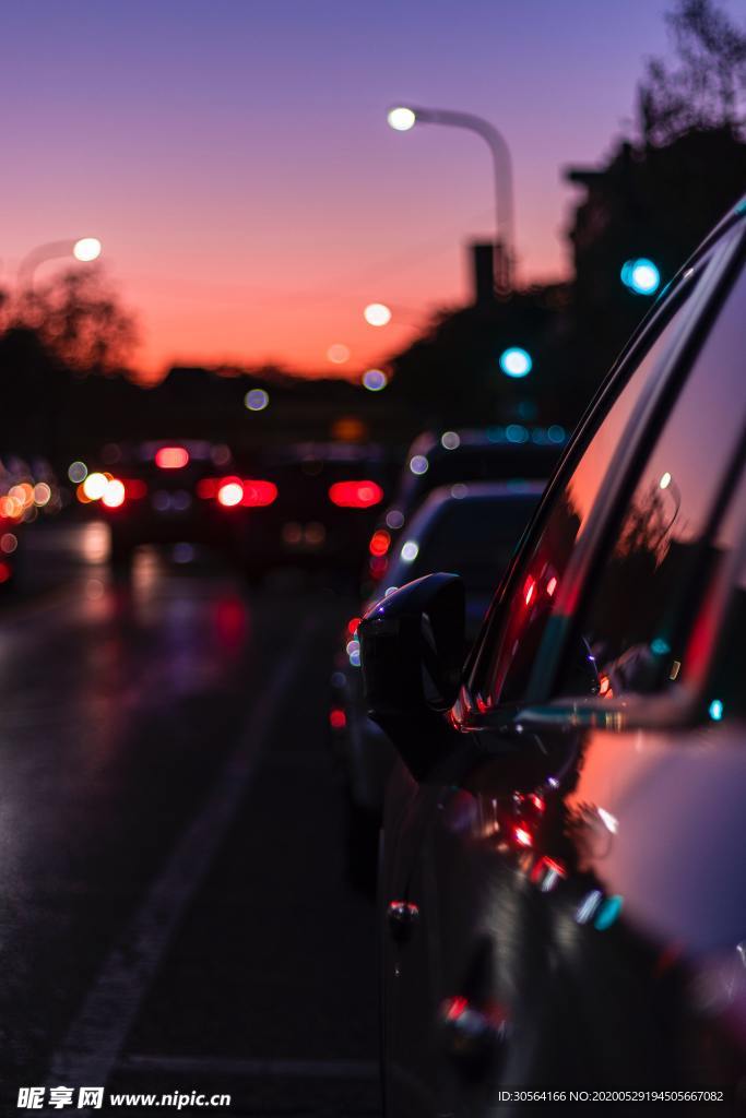 夜晚街道车流道路灯光背景素材