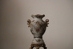 古董印花瓷瓶