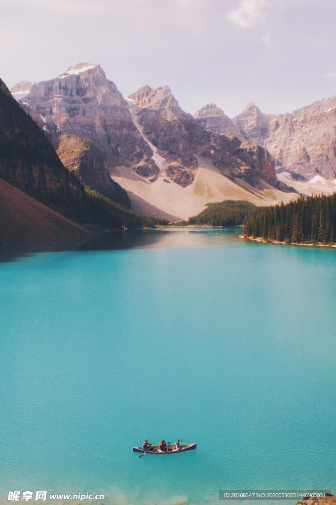 湖水