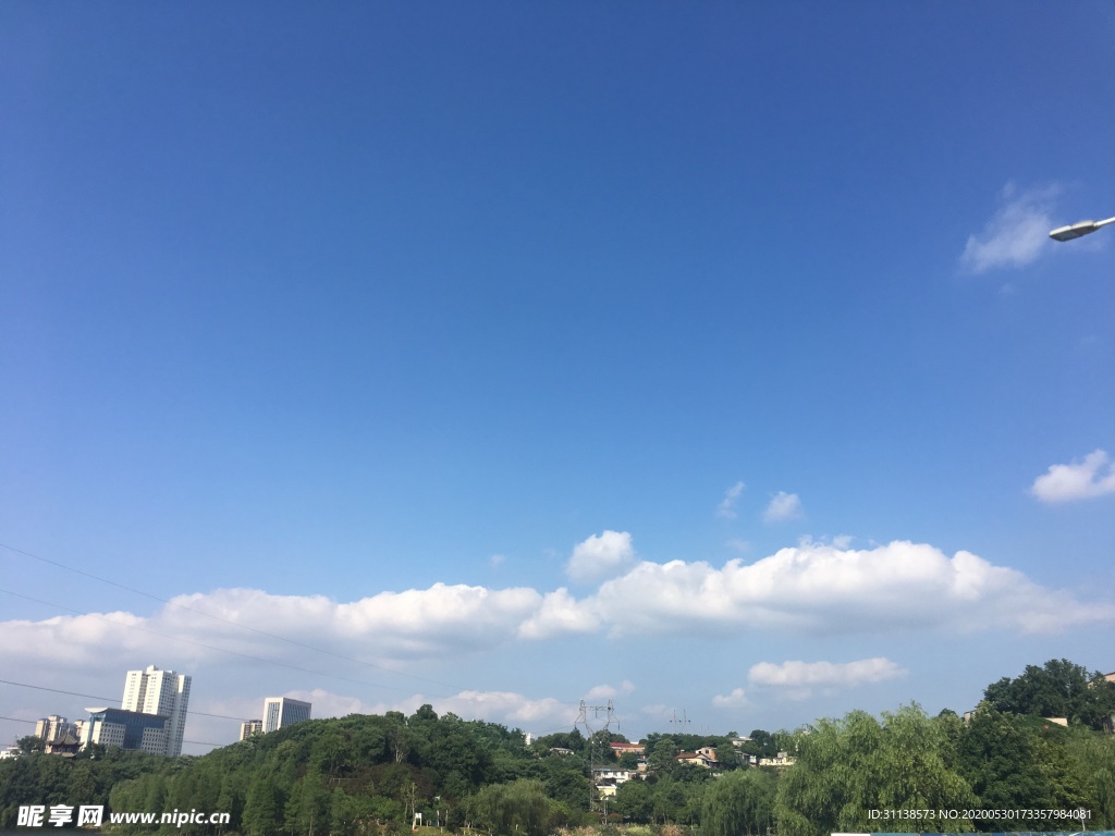 蓝天